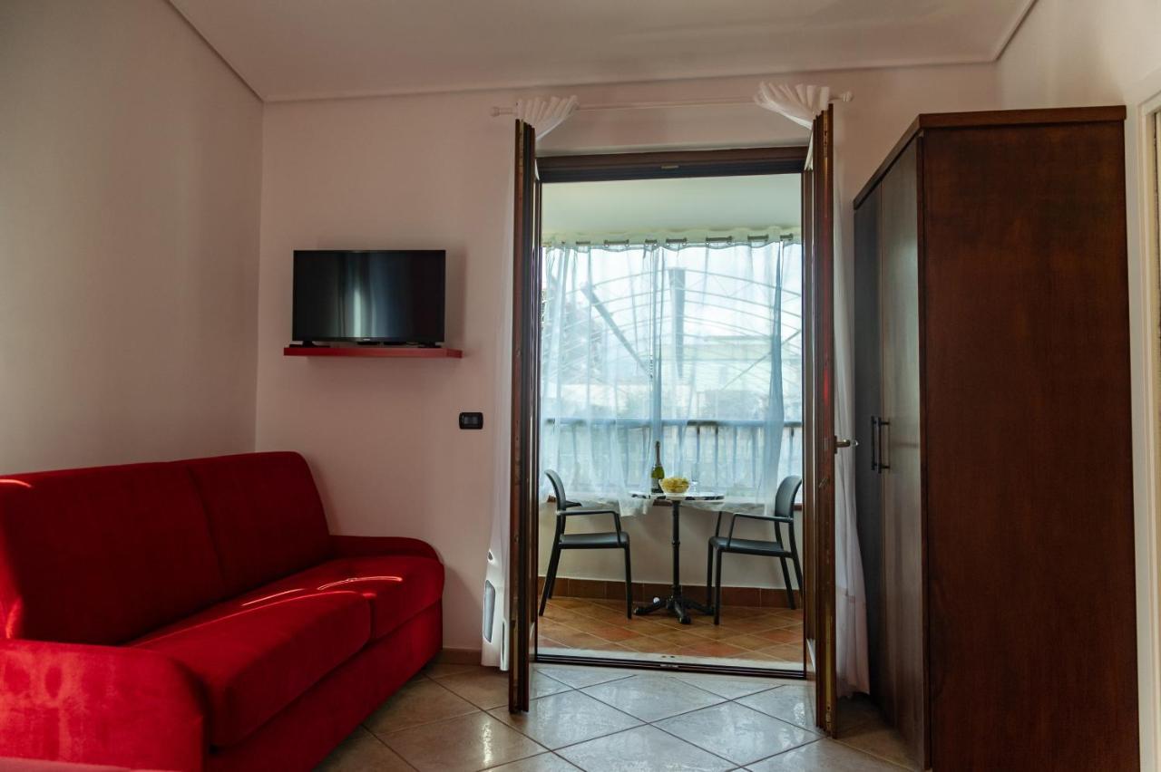 Ohana Bed And Breakfast Castellammare di Stabia Exterior foto