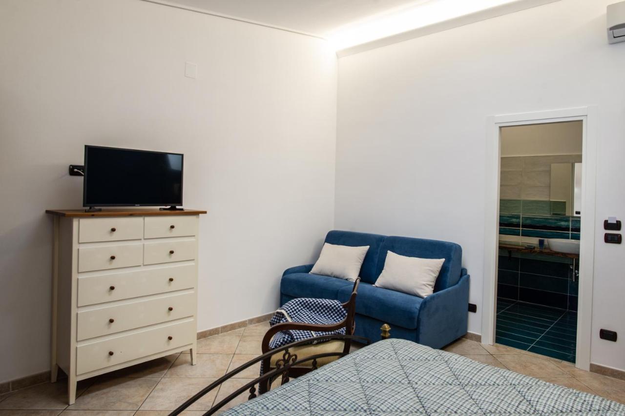 Ohana Bed And Breakfast Castellammare di Stabia Exterior foto